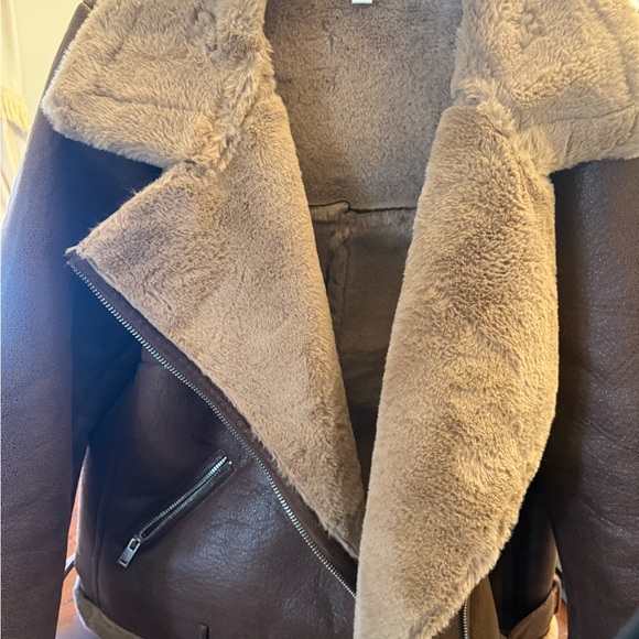 Women's Brown Shearling Jacket - Picture 8 of 10